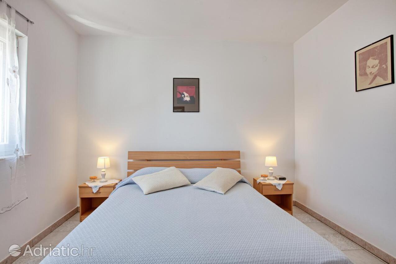 Apartments Antea โรกอซนิซา ภายนอก รูปภาพ