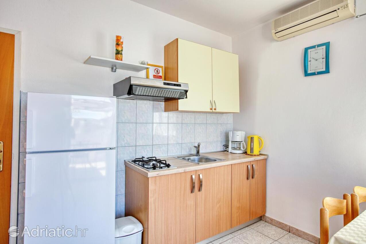 Apartments Antea โรกอซนิซา ภายนอก รูปภาพ
