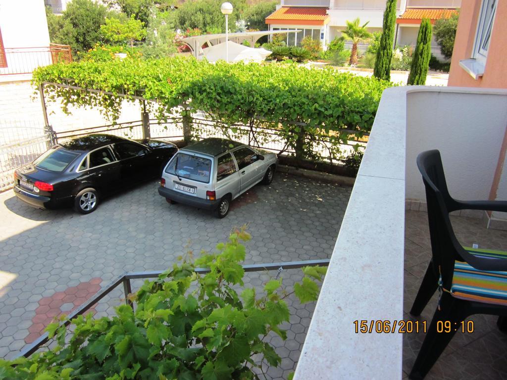 Apartments Antea โรกอซนิซา ภายนอก รูปภาพ