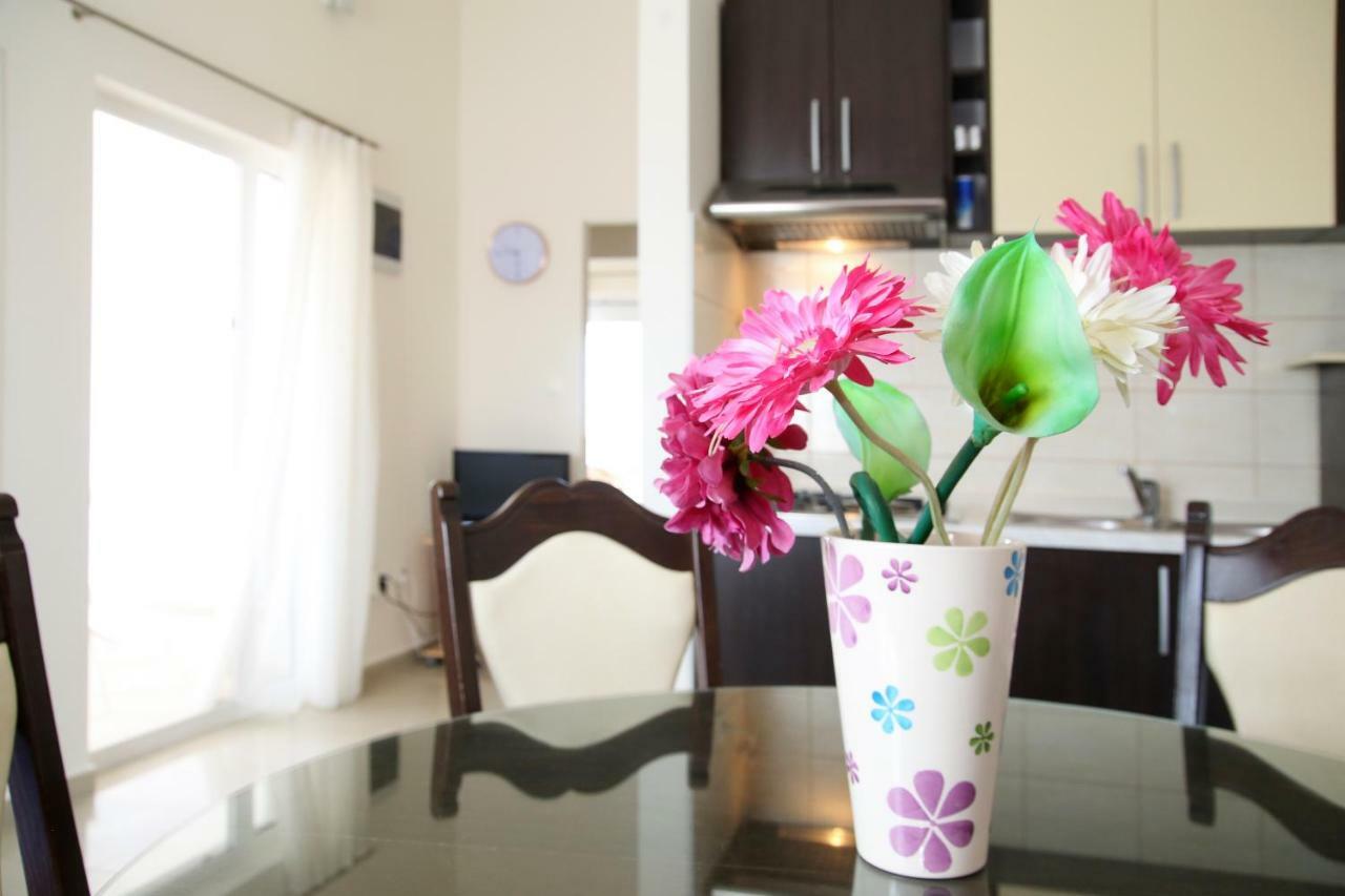 Apartments Antea โรกอซนิซา ภายนอก รูปภาพ